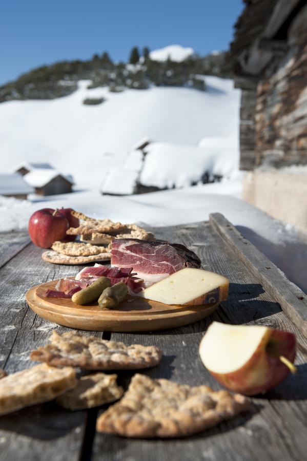 Garni Renzler Bed & Breakfast Rasun di Sopra Exterior photo