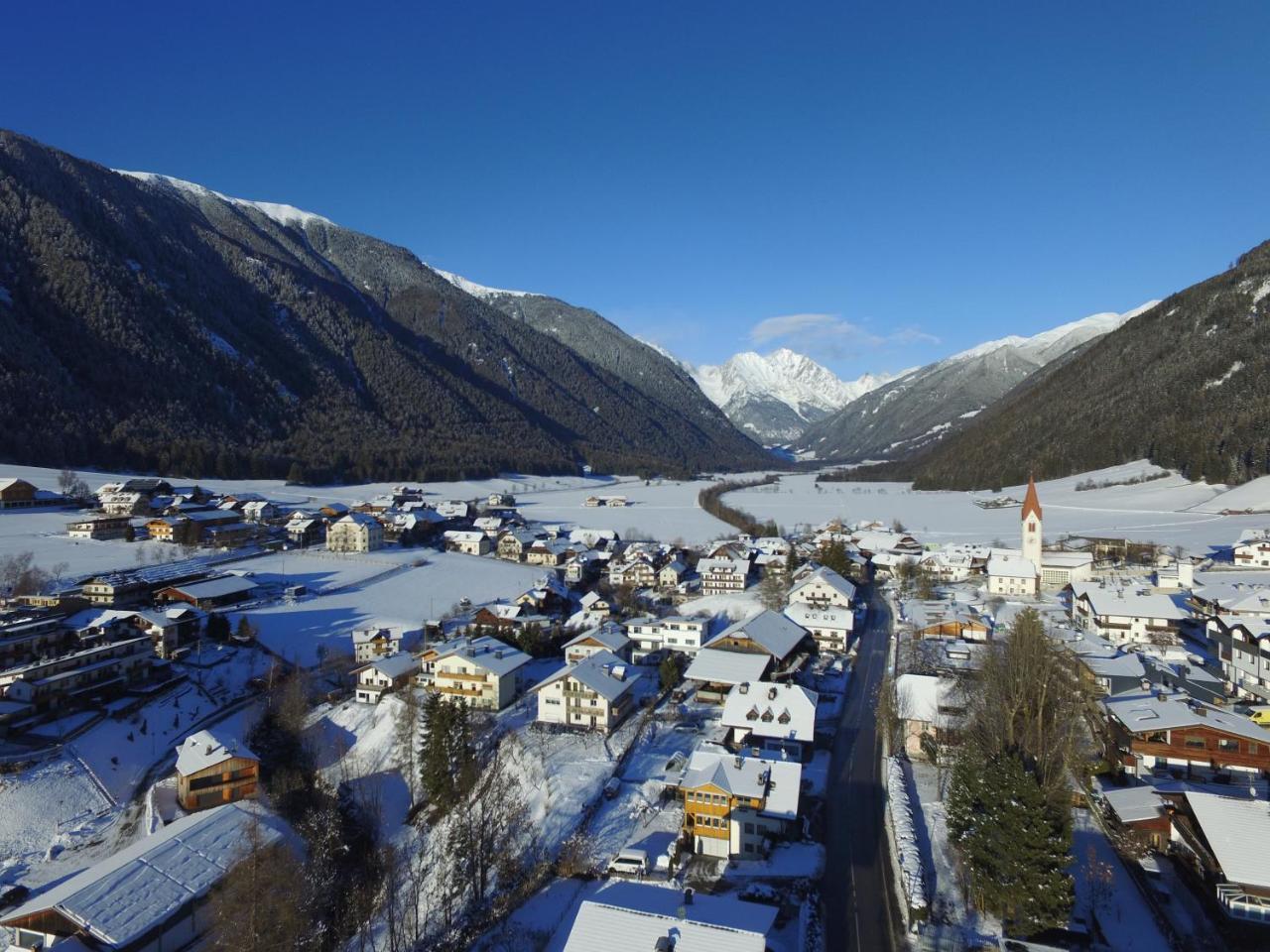 Garni Renzler Bed & Breakfast Rasun di Sopra Exterior photo